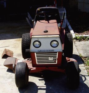 lawn rov'r2.jpg