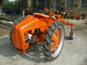 Tractors 2019 024.JPG