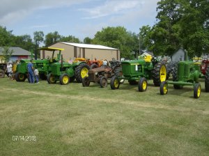 Tractors 2018 037.JPG