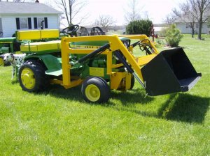 GARDEN TRACTORS 003 (Small).jpg