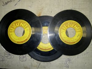 Johnny Cash Sun 45s 002.jpg