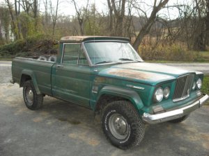 70 Jeep j2000.JPG
