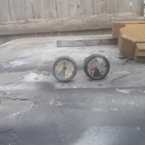 gauges 3.jpg