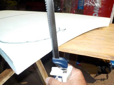 5 Knife Blade at 90° To Material To Cut Corners.jpg
