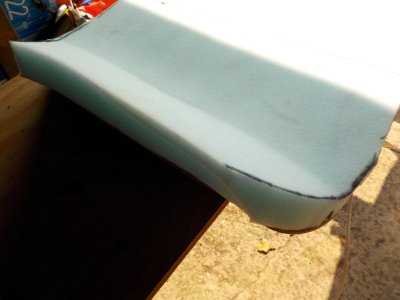 1 Padding Extends Sligjhtly Past Edge Of Seat Pan.jpg