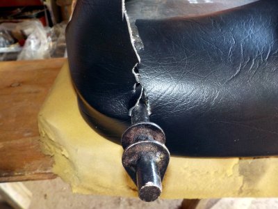 6 Boxing Slit For Arm Rest Bar On Back.jpg