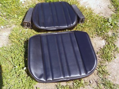 4 Arm Rests Added And Pictures Outside.jpg