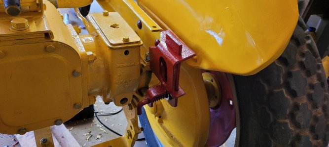 V tractor 4.jpg