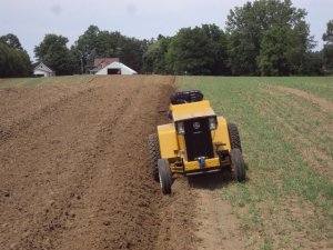 E15 plowday 009.JPG